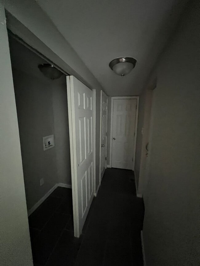 Building Photo - 3218 H St