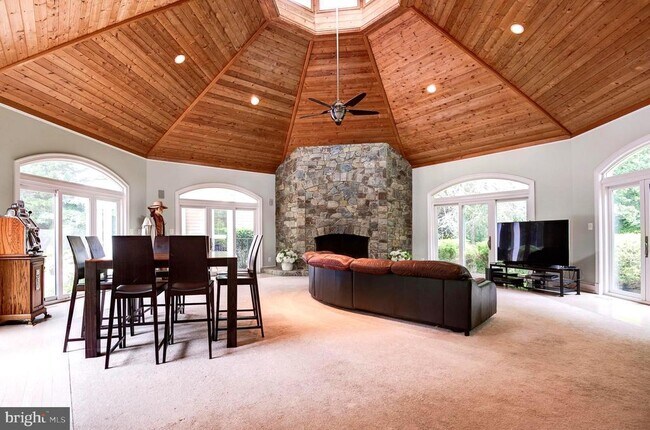 Building Photo - 11501 Skipwith Ln