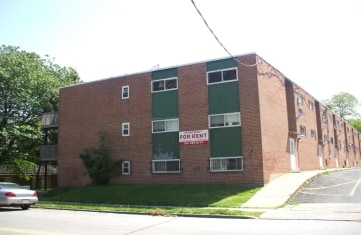 Building Photo - Laurene Gardens Condominium