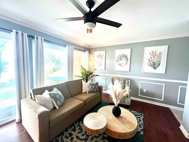Building Photo - 4000 Gulf Terrace Dr