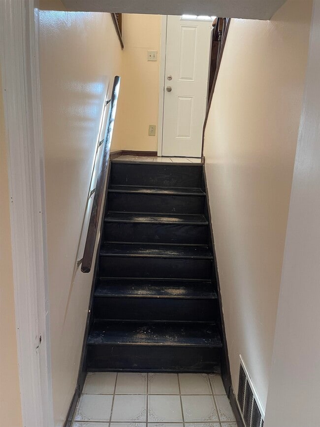 Building Photo - 152 Rountree Rd