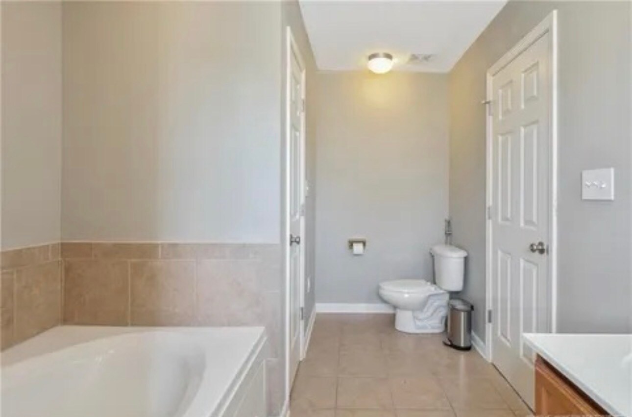 Building Photo - 6010 Pink Dr