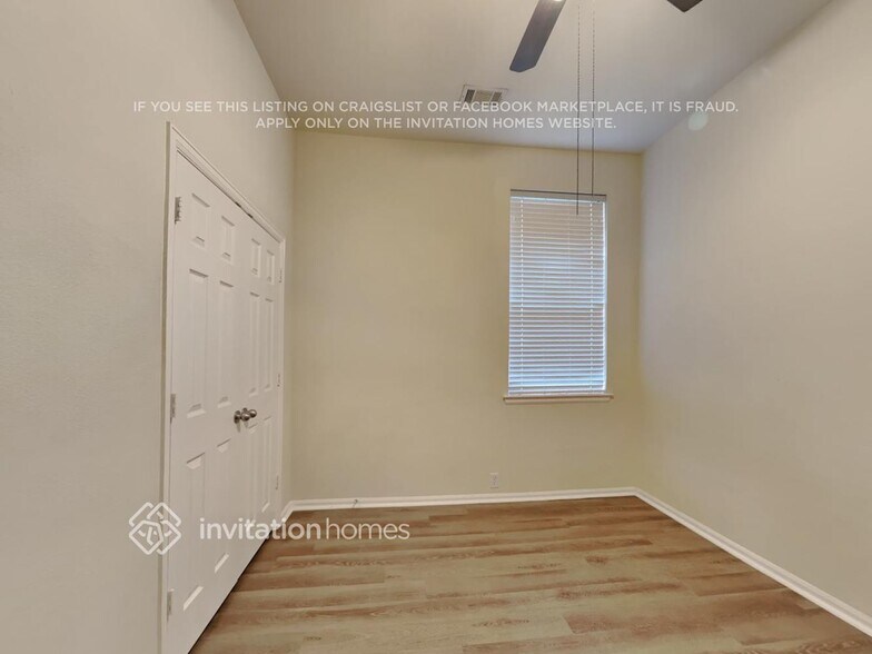 Building Photo - 2824 Maple Creek Dr