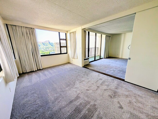 Building Photo - WAIKIKI BANYAN ALL UTILITIES INCLD 1BD/1BA...