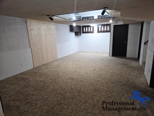 Building Photo - 4 bedroom in Billings MT 59102