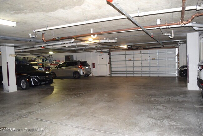 Building Photo - 801 Del Rio Way