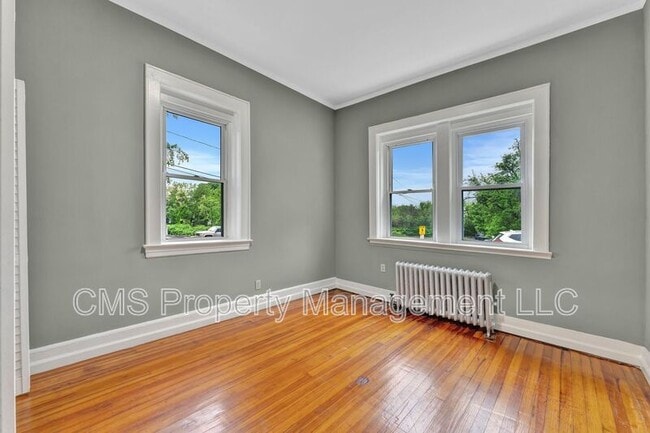 Building Photo - 1501 S Wood Ave