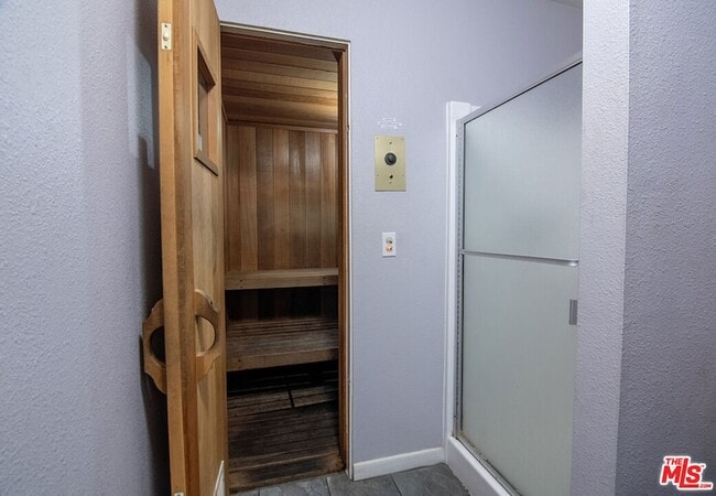 Building Photo - 4810 Hollow Corner Rd