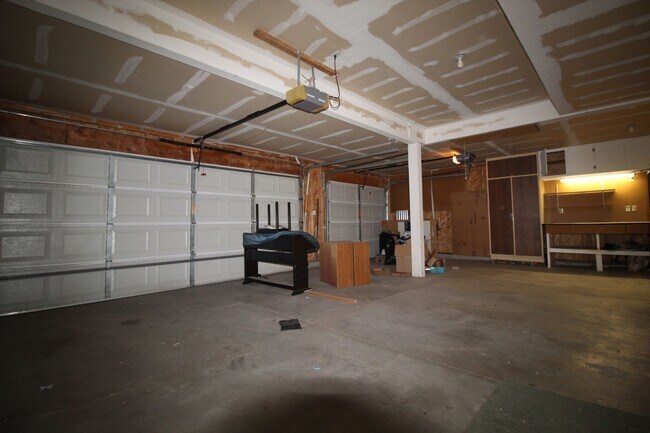 Building Photo - Great Home in West Greeley