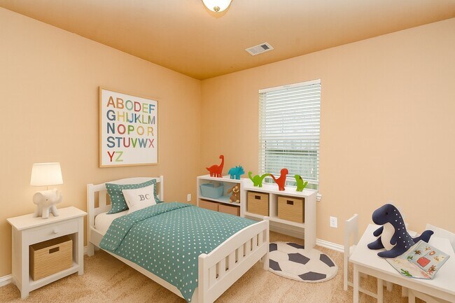 Building Photo - 26923 Glacier Creek Dr
