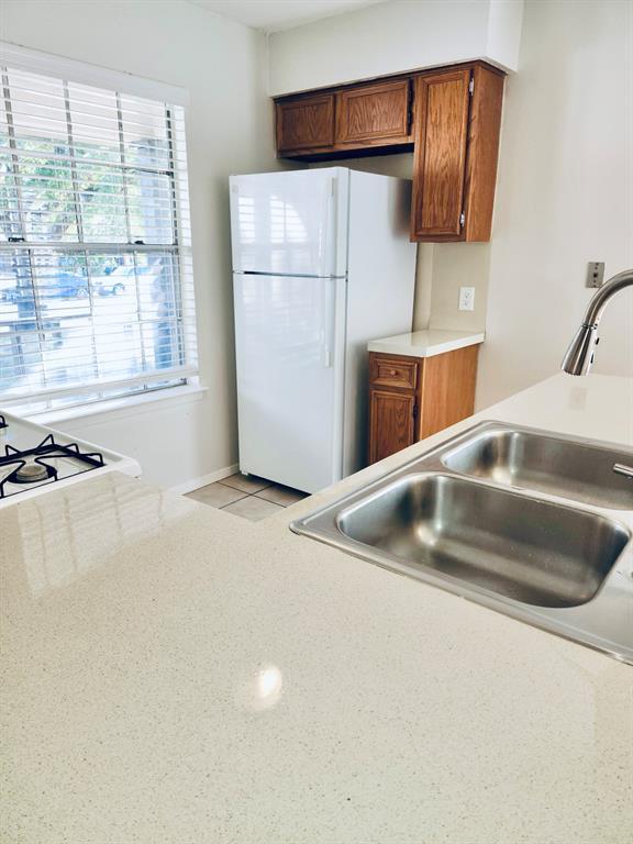 Building Photo - 1922 Nicole Cir