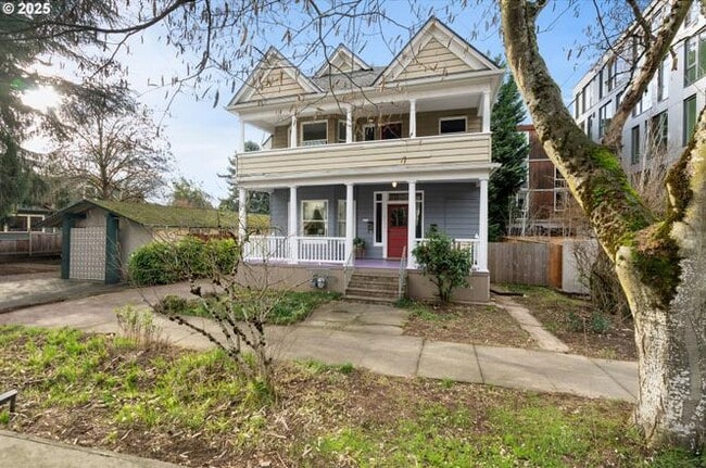 Building Photo - 2521-2523-2523 SE 27th Ave