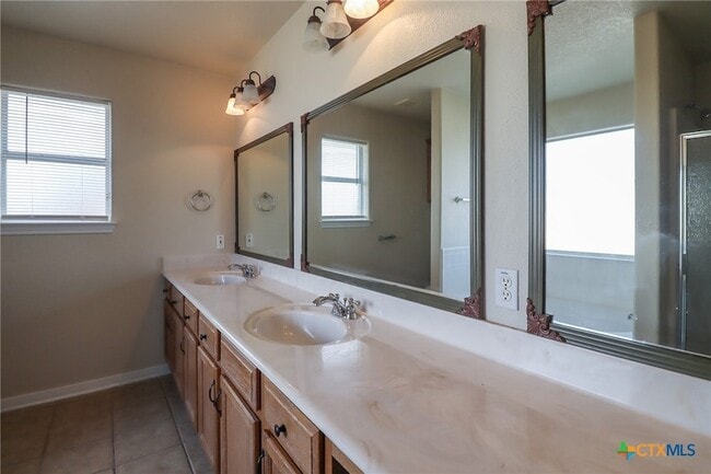 Building Photo - 4205 Kyara Dr