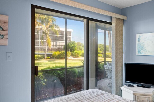 Building Photo - 3792 NE Ocean Blvd