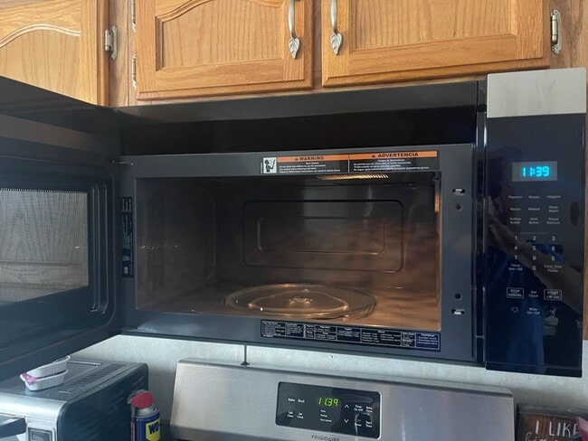 Building Photo - 3 Bedroom 2 Bath Modular Home with Many Amenities & Storage Shed