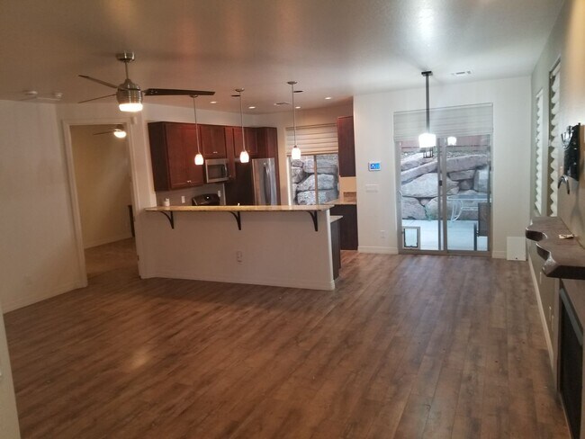 Building Photo - Rare, Single Level, Forest Springs Home! 3...
