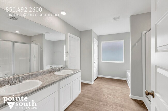 Building Photo - 7063 Abigail St