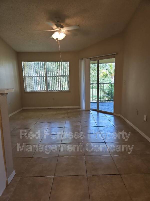 Building Photo - 12561 Equestrian Cir