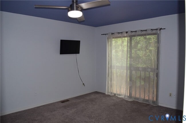 Building Photo - 9745 Groundhog Dr