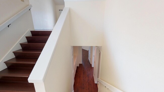 Building Photo - Spacious 3 bedroom | Cays with partial oce...