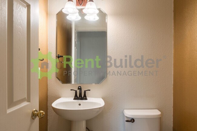 Building Photo - CALL US TODAY AT (505) 808-6467 TO SCHEDUL...