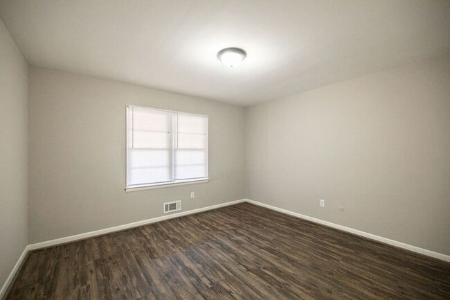 Building Photo - 2229 S Milledge Ave