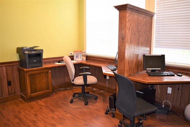 Building Photo - 4207 S Dale Mabry Hwy