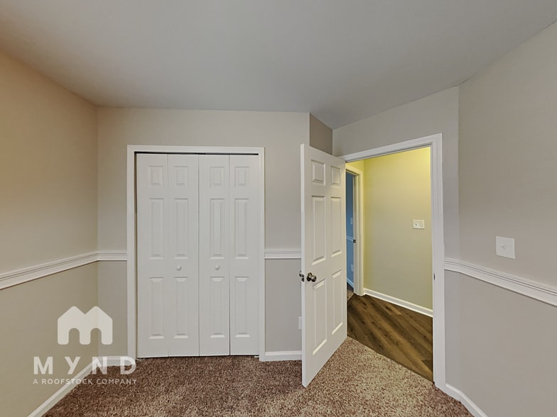 Building Photo - 7535 Henderson Park Rd