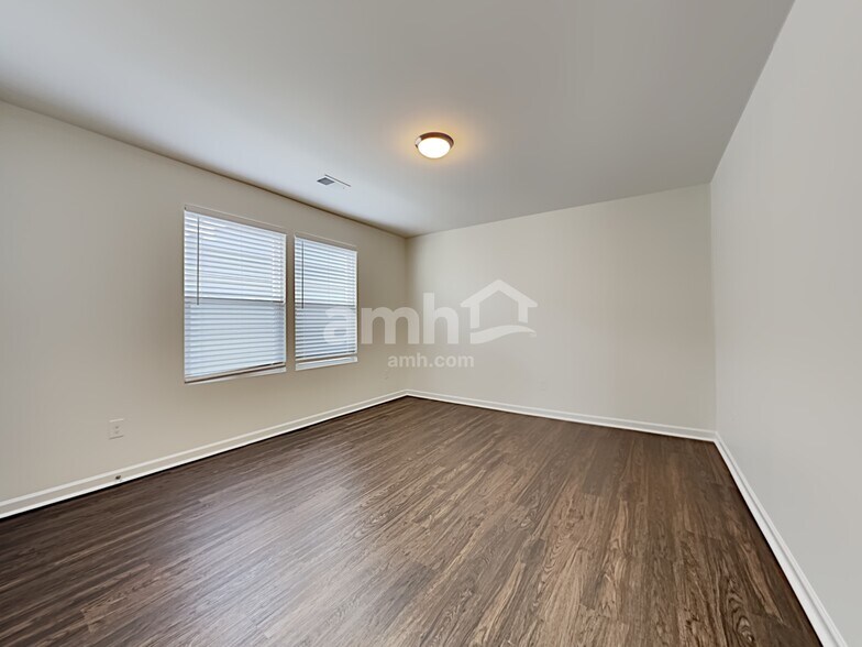 Building Photo - 355 Dunlin Dr