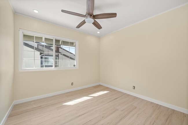 Building Photo - 306 Dolores Cir