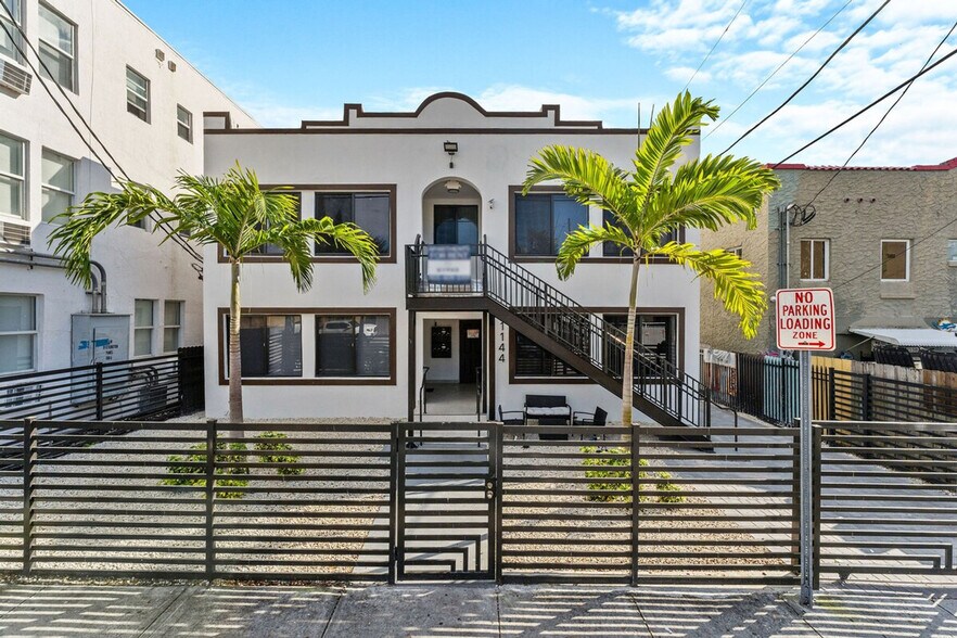 Building Photo - 302 SW 12th Ave