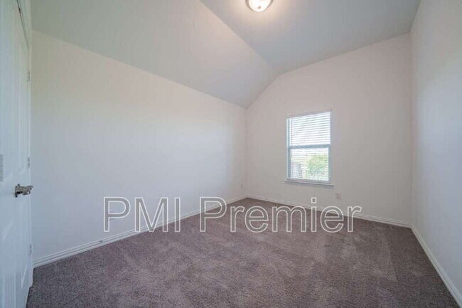 Building Photo - 14817 Equine Trail