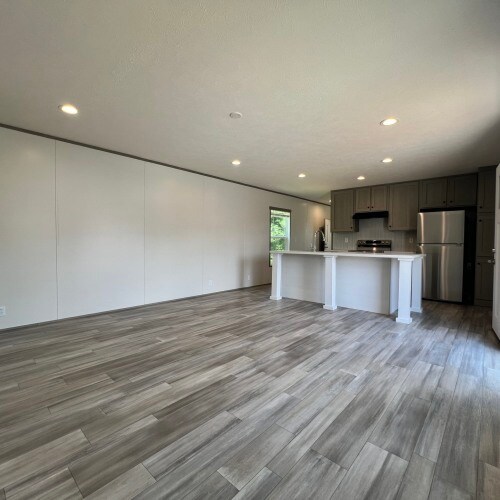 Building Photo - 303 Beaver Dam Cir