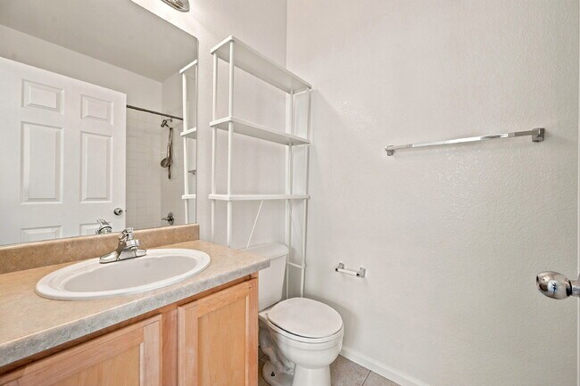 Building Photo - 2,640.95, 2 Bed, 2.5 Bath Townhome in Arvada with Central AC, and attached Garage!