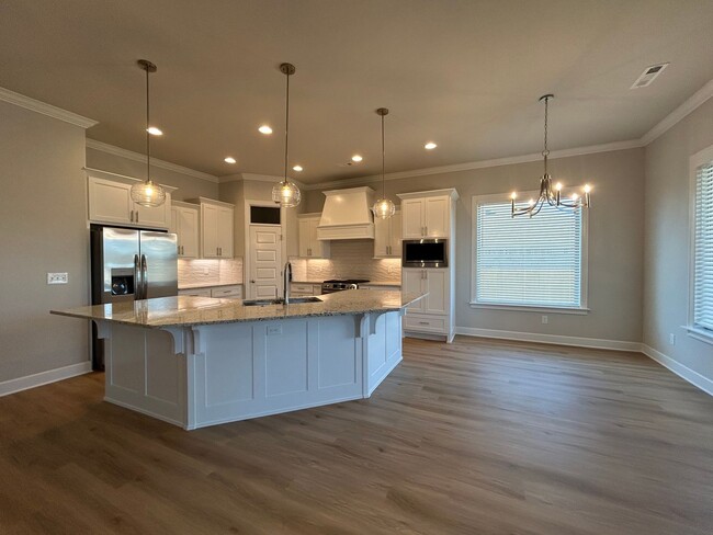 Building Photo - Beautiful Home in Pea Ridge, 3 Car Garage ...