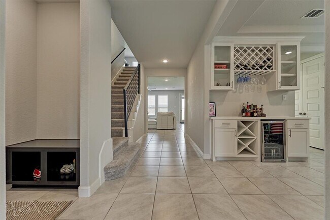 Building Photo - 15846 Weston Ridge Dr
