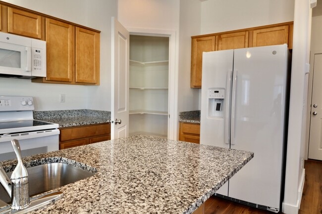 Building Photo - 15104 S Wild Horse Wy