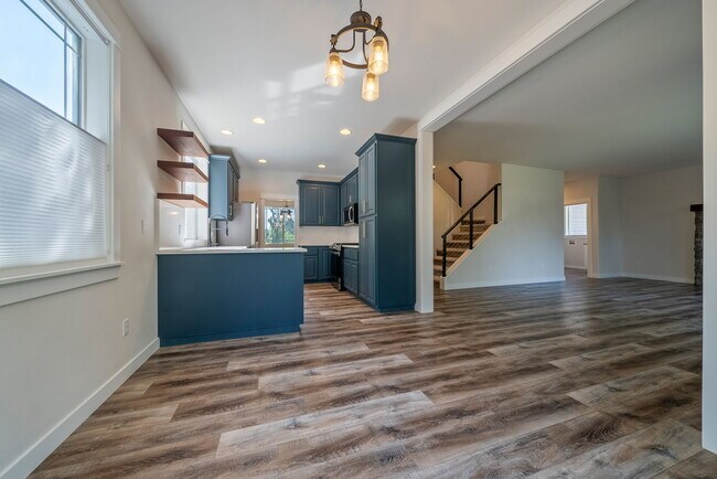 Building Photo - 2956 NW Chardonnay Ln