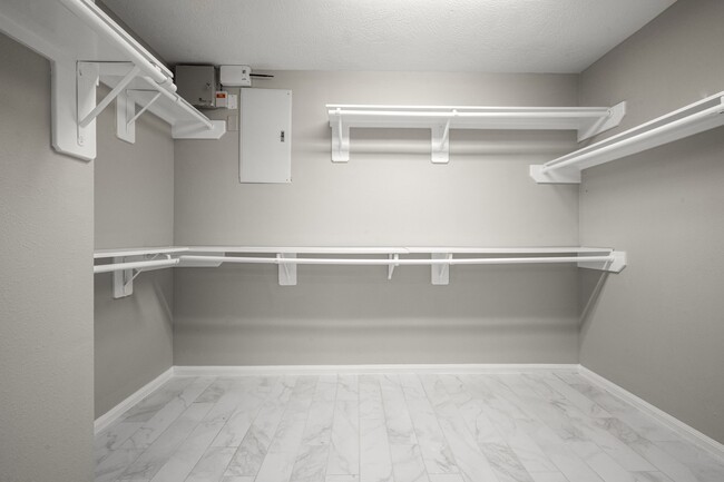 Building Photo - 7 Delta Mill Ct