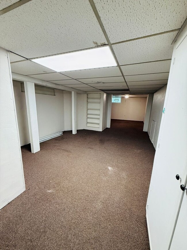 Building Photo - Three bedroom Home for Rent - Florissant