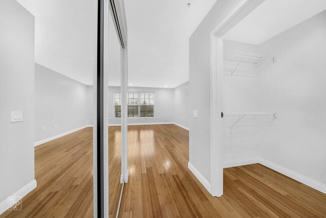 Building Photo - 1800 Dewes St