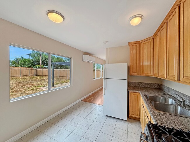 Building Photo - Beautiful 2BD/1BA Home in Clairemont W/ W/...