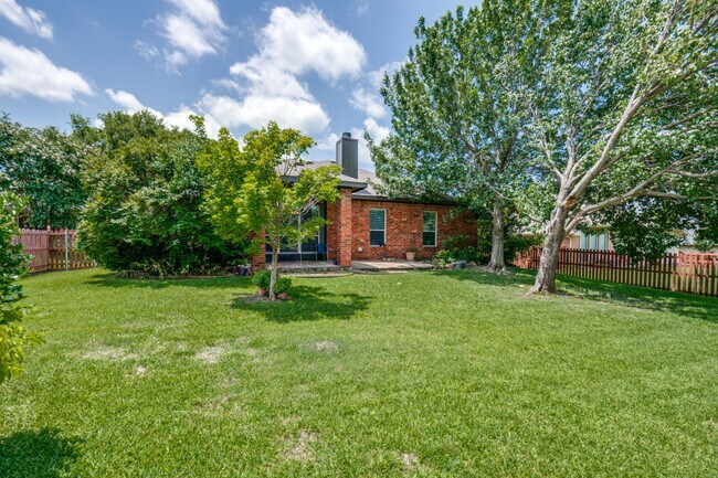 Building Photo - 1845 Avonlea Dr