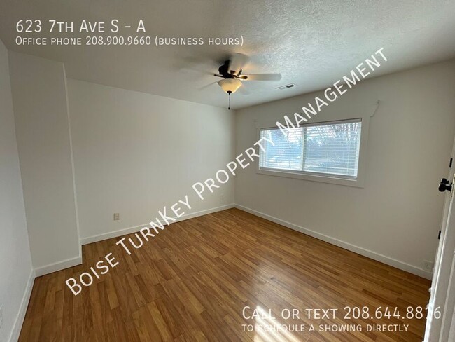 Building Photo - 2 Bed 1 Bath in Lively Downtown Nampa!