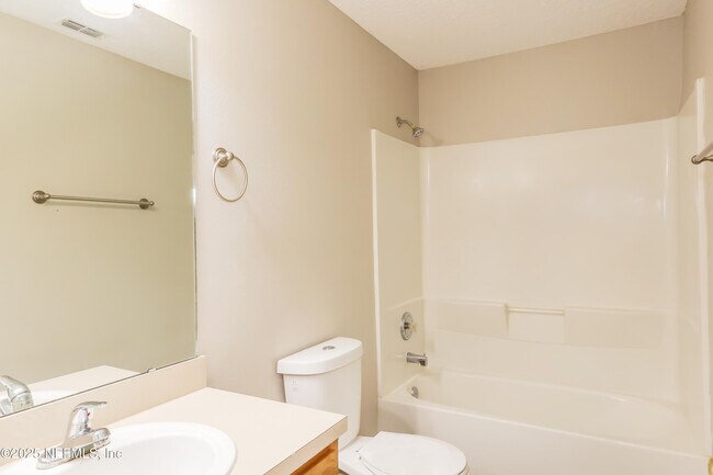 Building Photo - 8121 Oden Ave