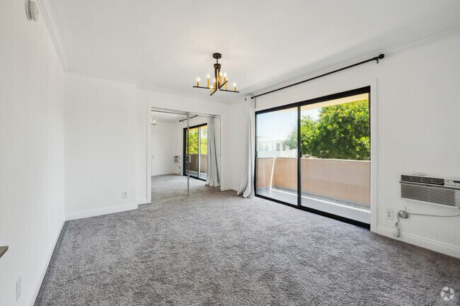 2BR, 2BA -1100SF - Sierra Bonita