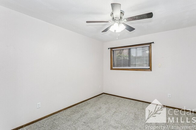 Building Photo - UPDATED 2 bedroom condo near Maize and Pawnee