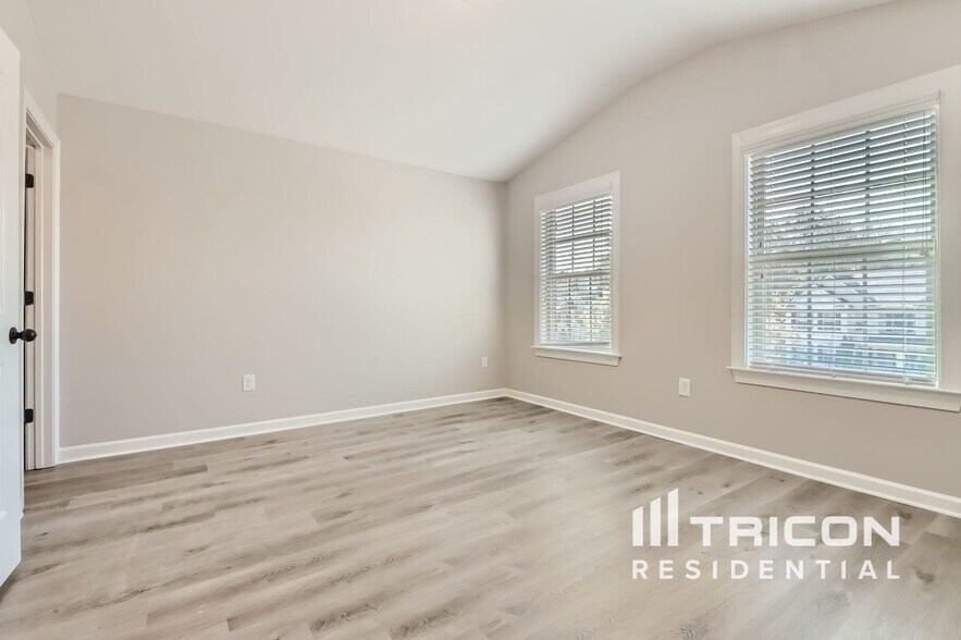 Building Photo - 254 Fannin Ln