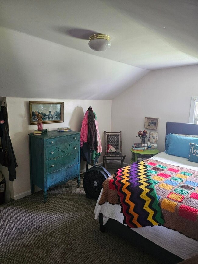 Building Photo - 1001 Kendall St