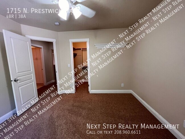 Building Photo - 1715 N Prestwick Way